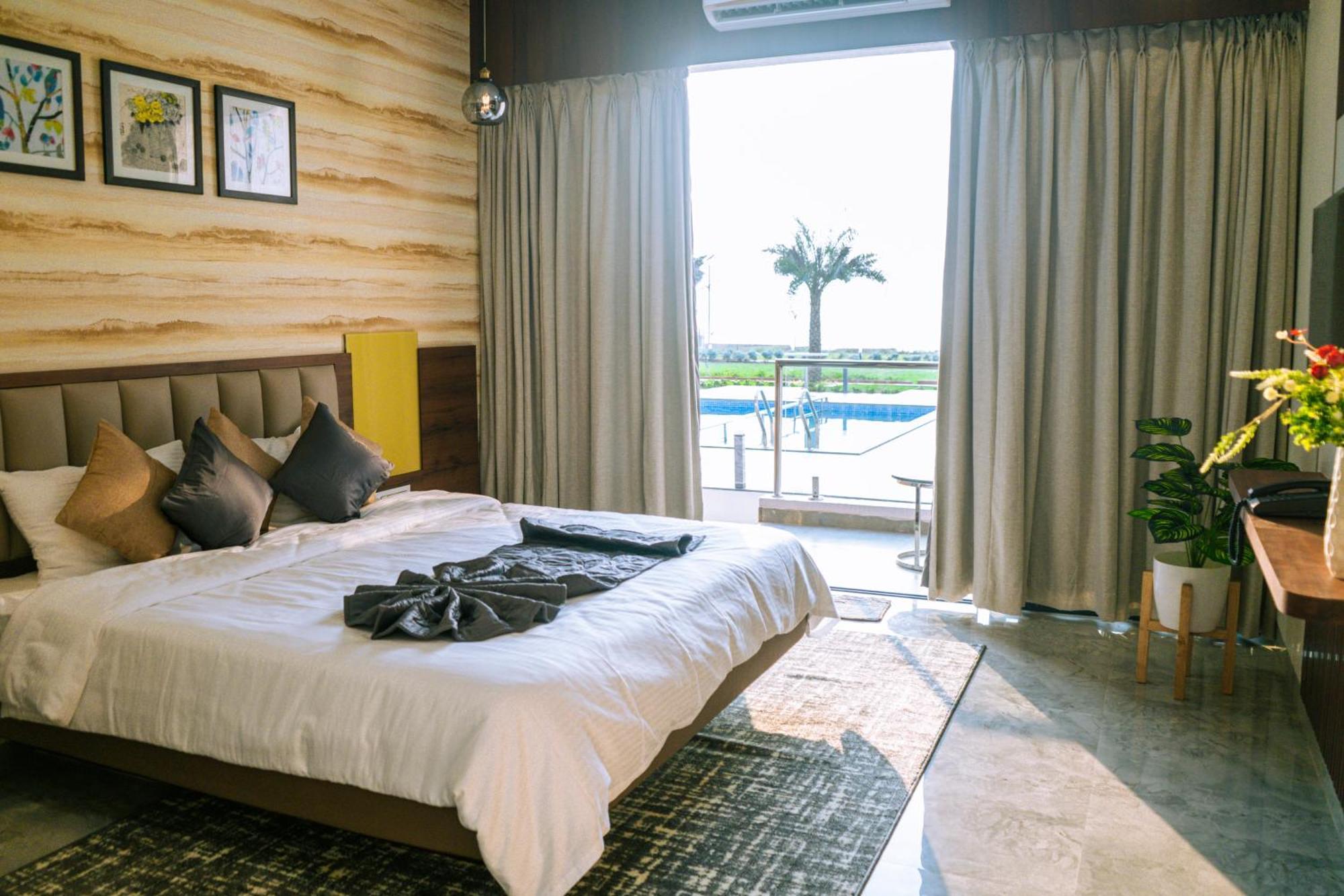 Aqualina Otel Bhogwe Dış mekan fotoğraf