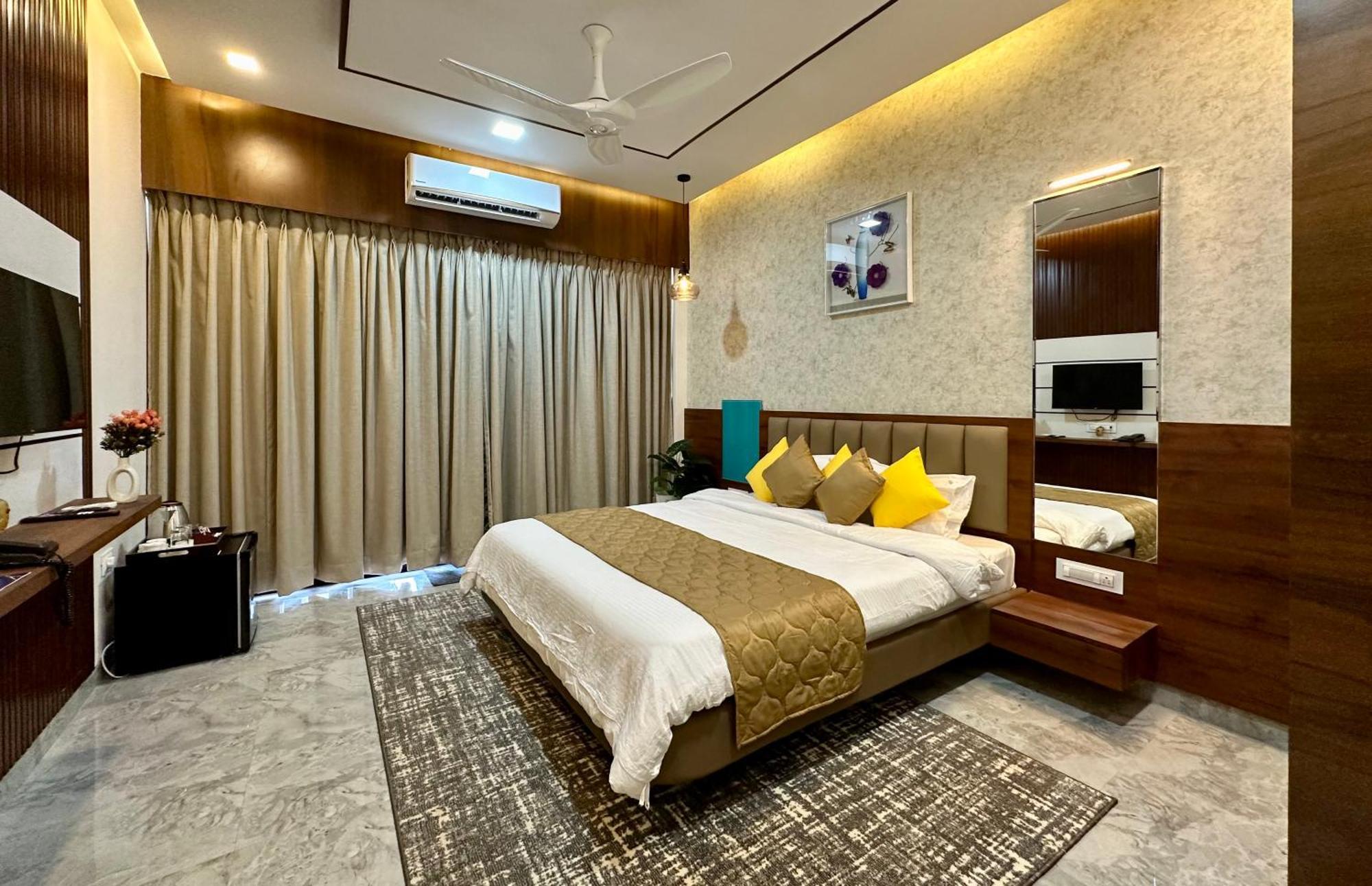 Aqualina Otel Bhogwe Dış mekan fotoğraf