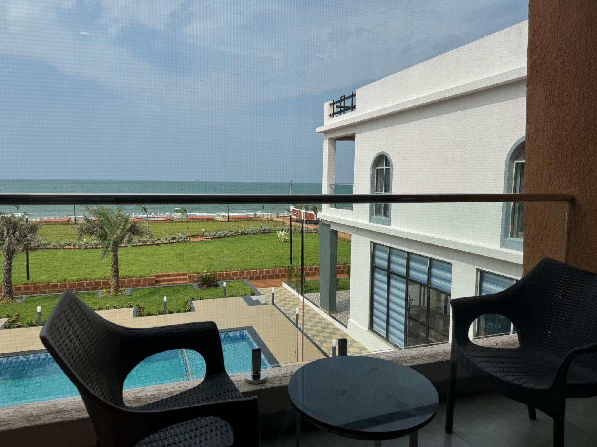 Aqualina Otel Bhogwe Dış mekan fotoğraf