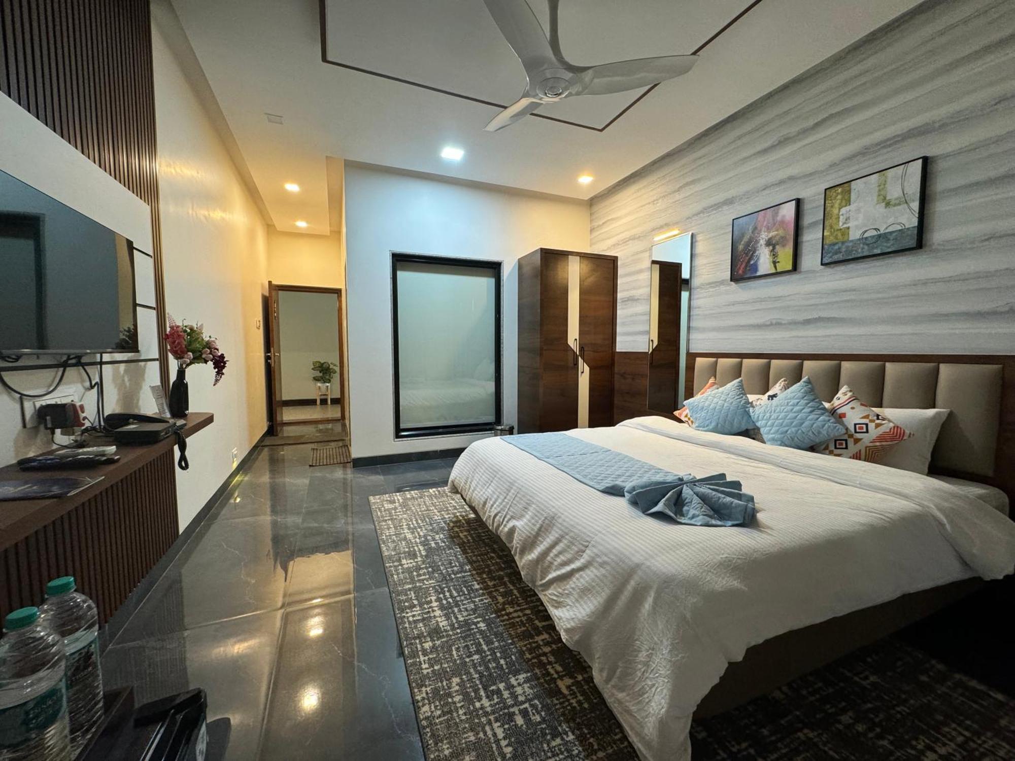 Aqualina Otel Bhogwe Dış mekan fotoğraf