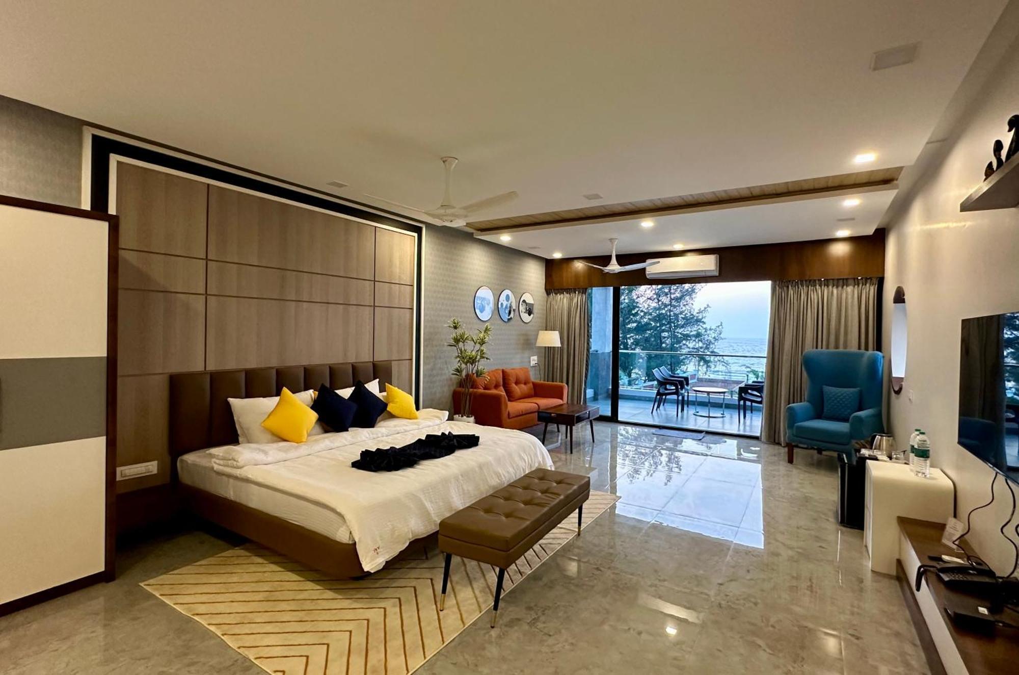 Aqualina Otel Bhogwe Dış mekan fotoğraf