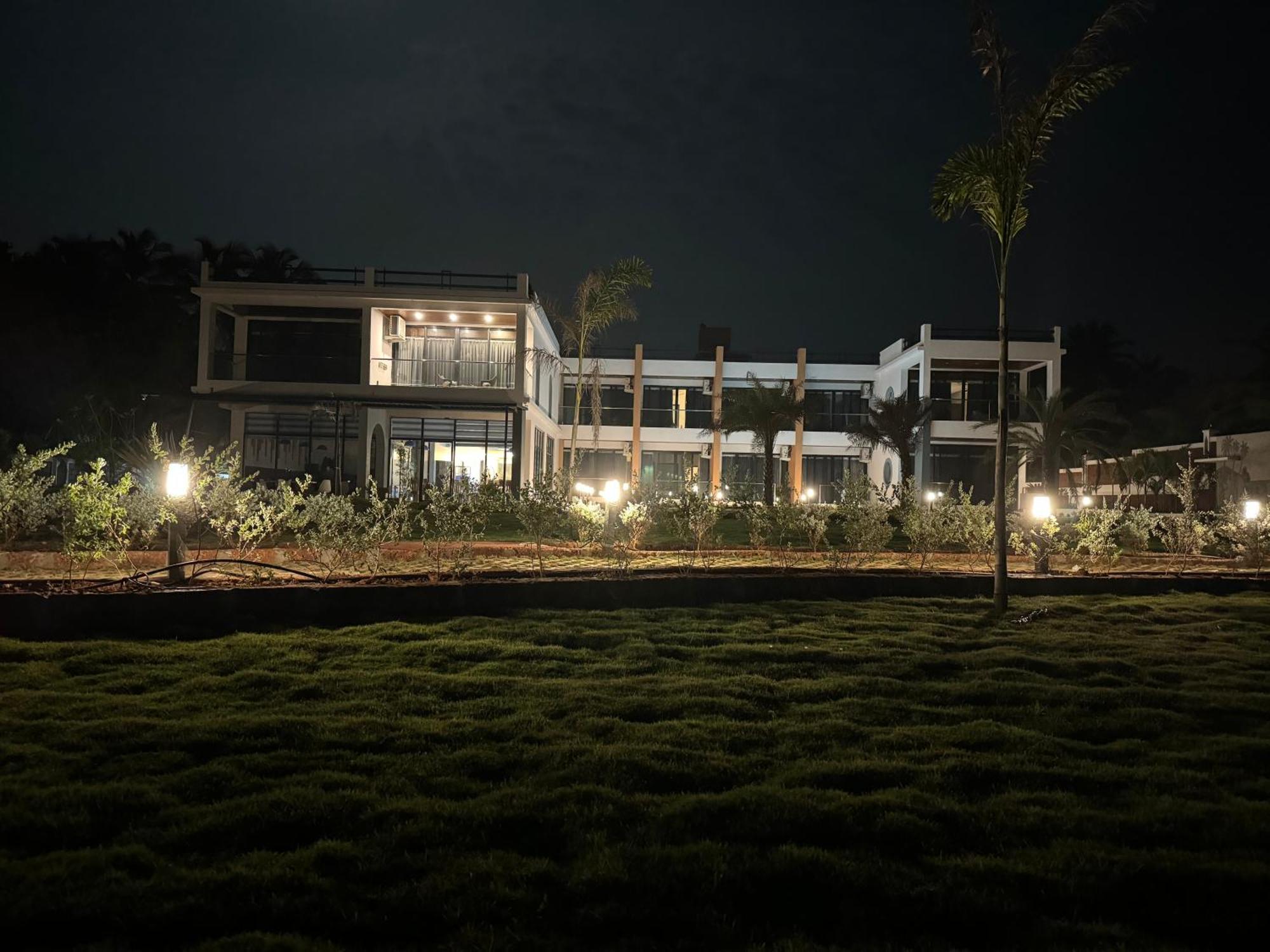 Aqualina Otel Bhogwe Dış mekan fotoğraf