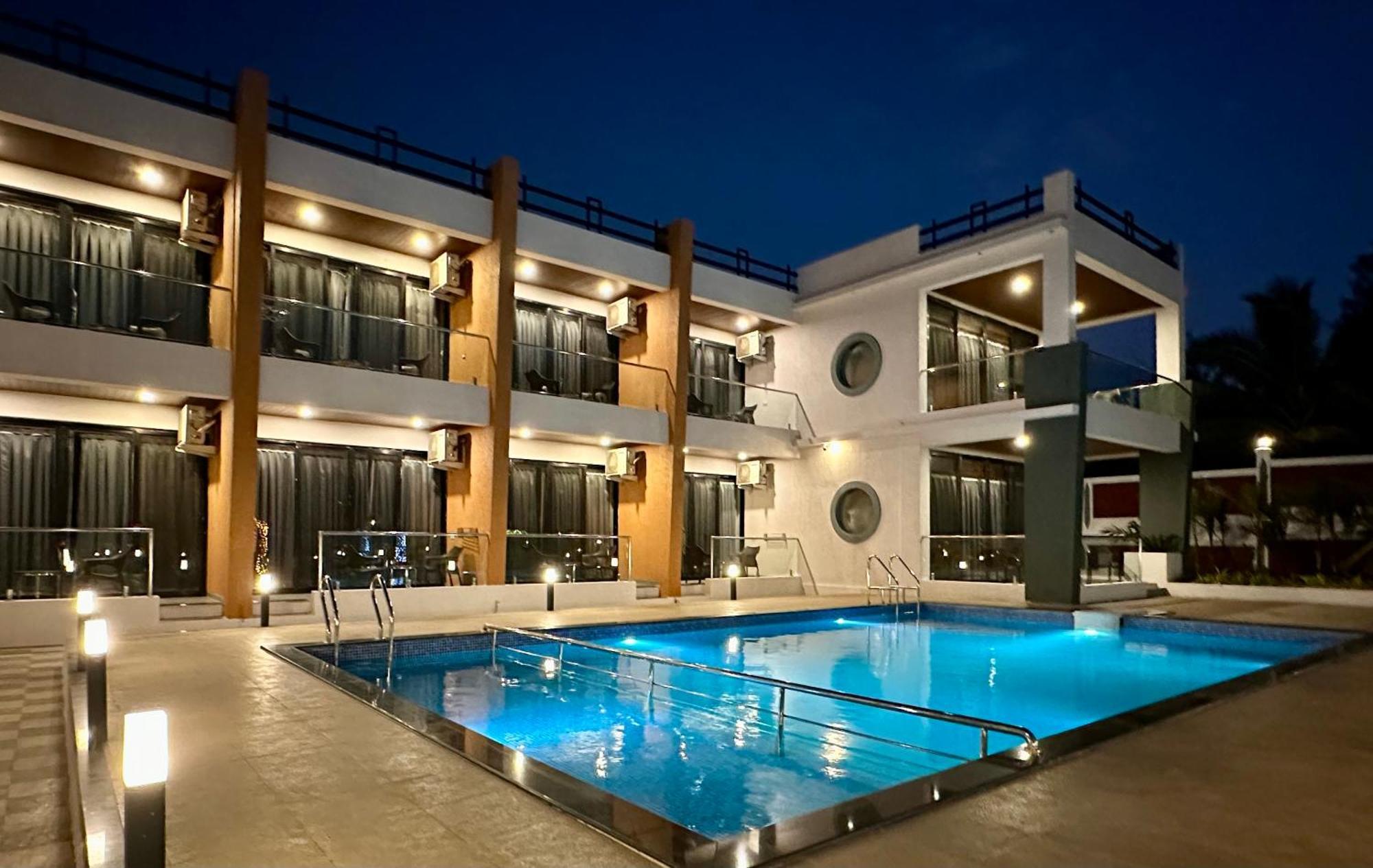Aqualina Otel Bhogwe Dış mekan fotoğraf