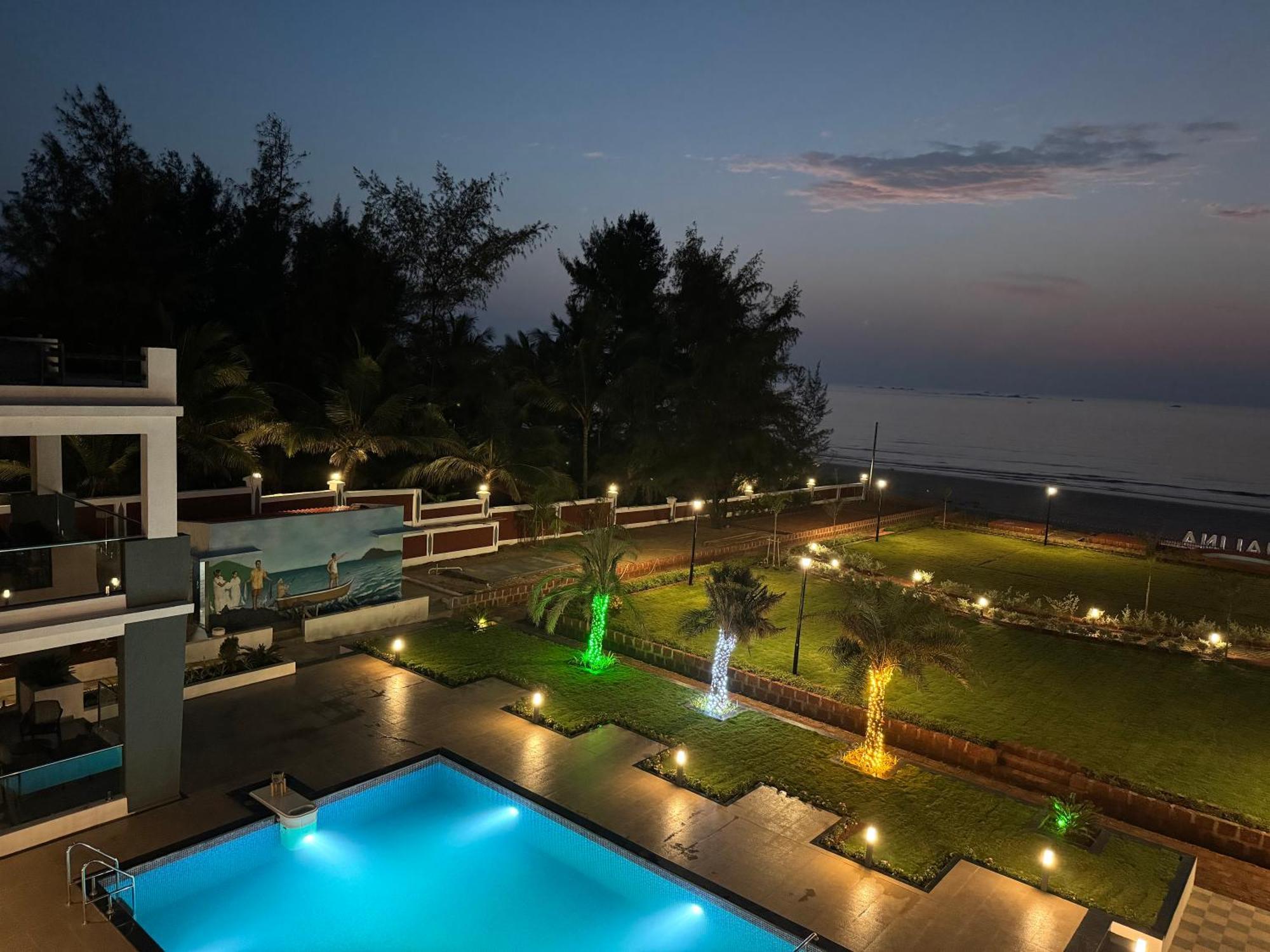 Aqualina Otel Bhogwe Dış mekan fotoğraf