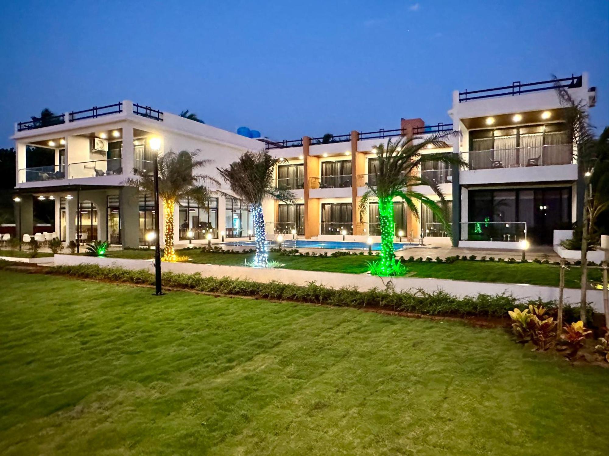 Aqualina Otel Bhogwe Dış mekan fotoğraf